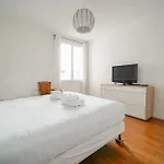דירה Spacieux 17eme Arrondissement - Ii *