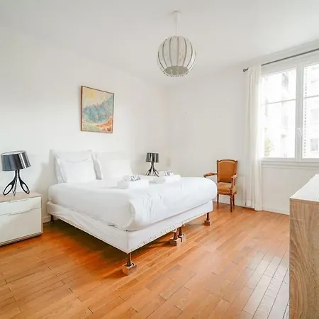 Apartman Spacieux 17eme Arrondissement - Ii *