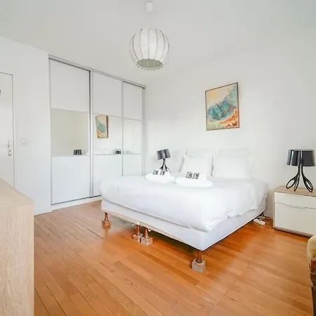 Apartman Spacieux 17eme Arrondissement - Ii *